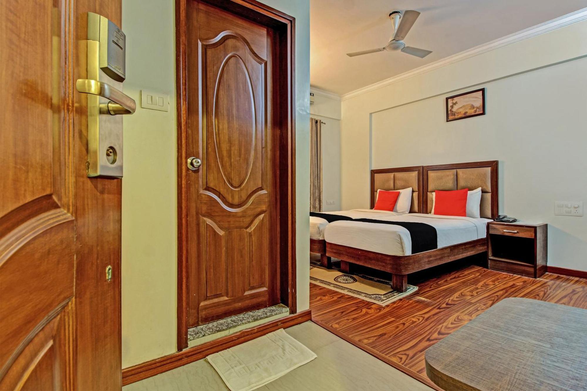 Capital O Sri Krishna Suites Near 7D Voyage Bangalore Exterior photo