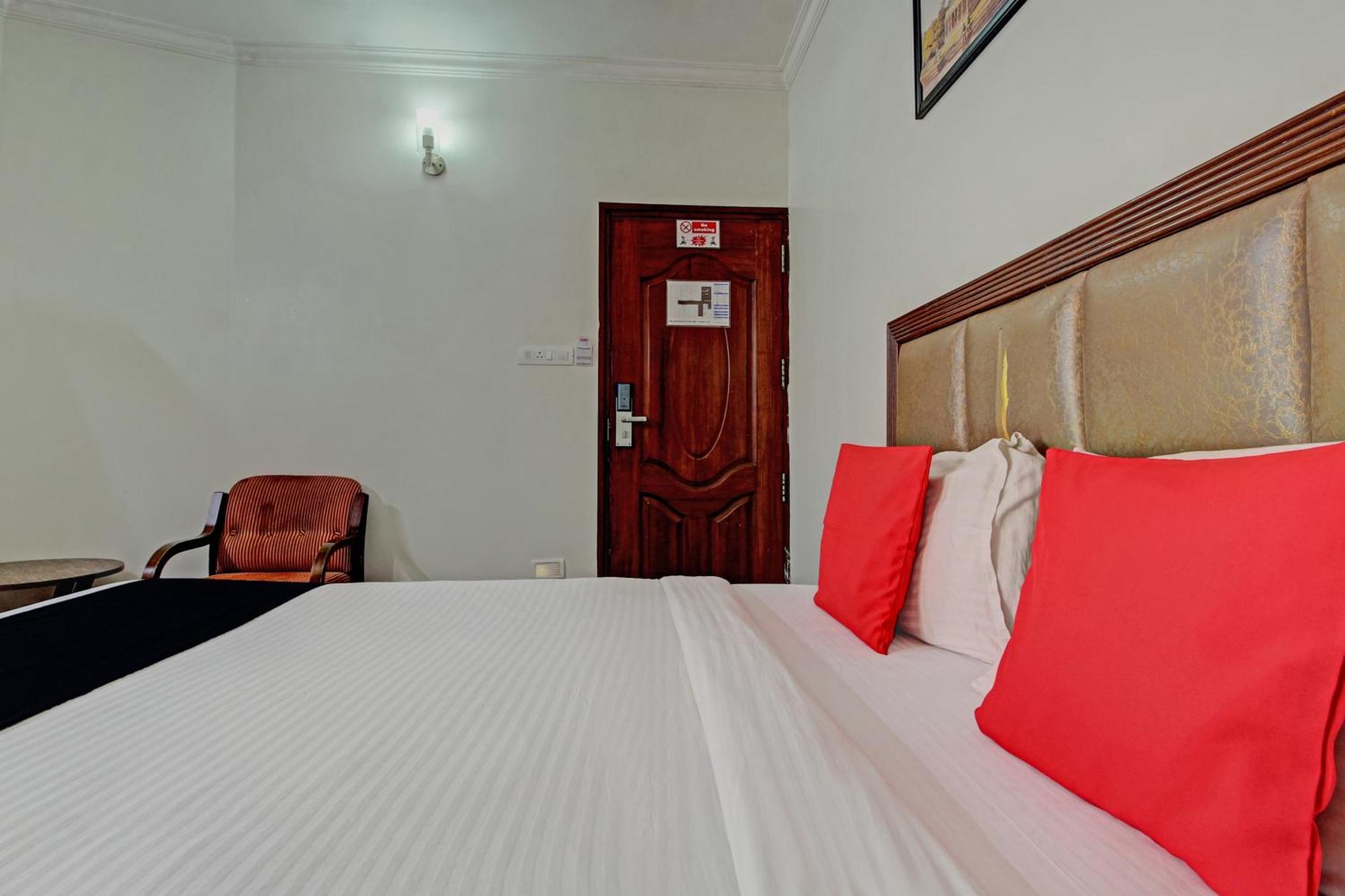 Capital O Sri Krishna Suites Near 7D Voyage Bangalore Exterior photo